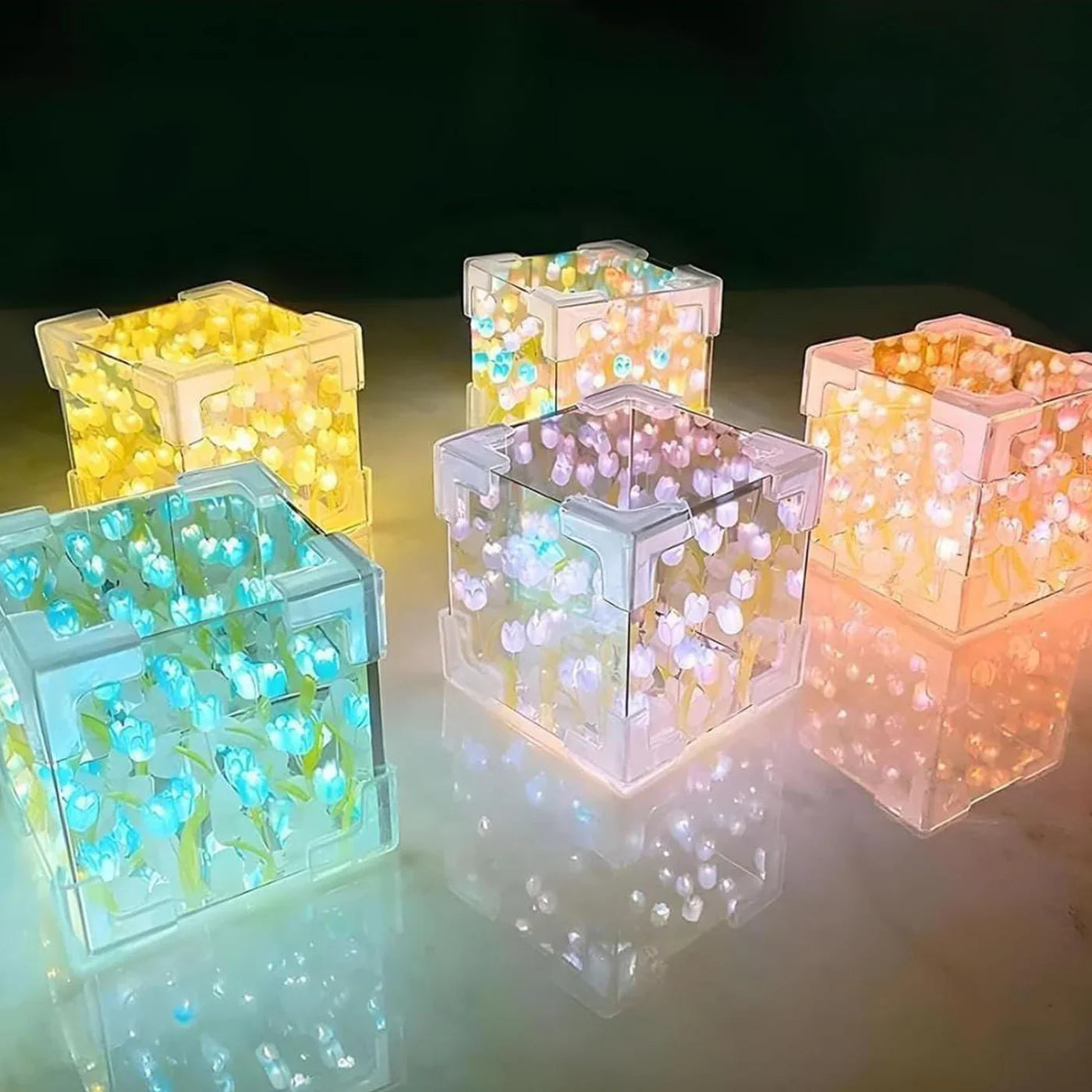 Cube tulip Night Lamp
